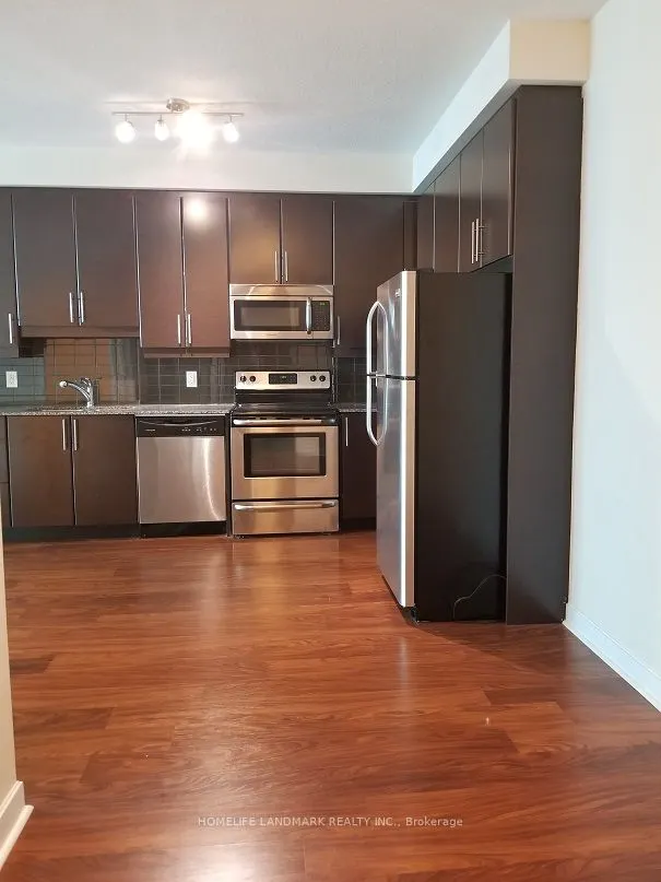 33 Bay Street, #3813