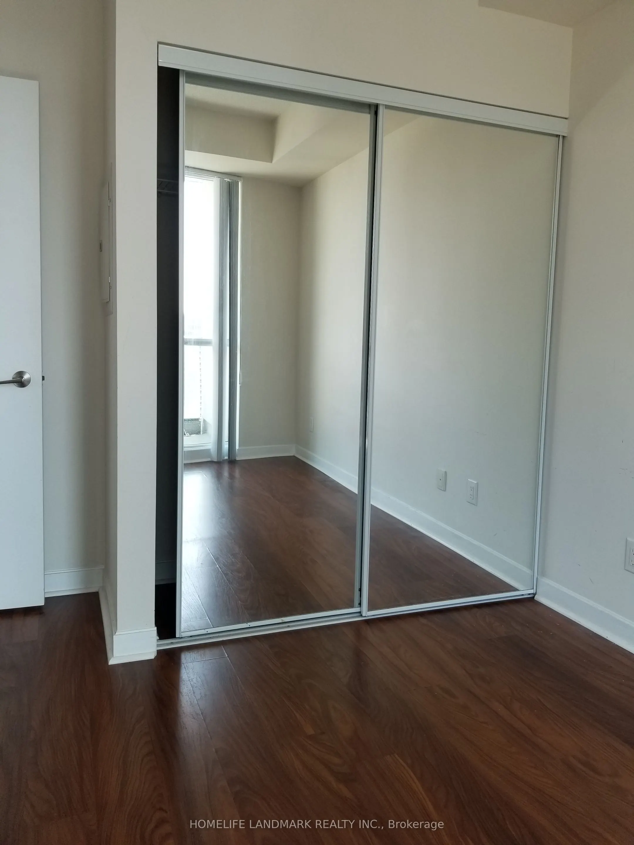 33 Bay Street, #3813