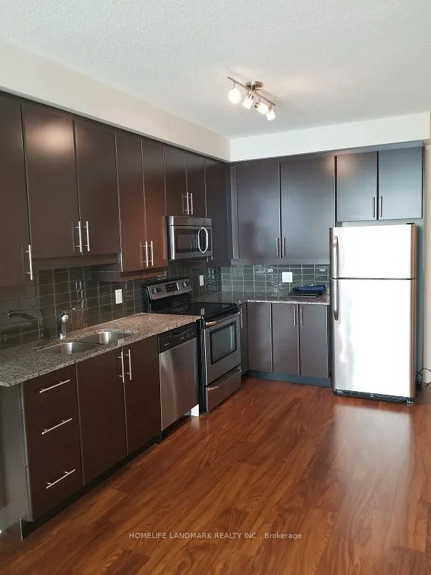 33 Bay Street, #3813