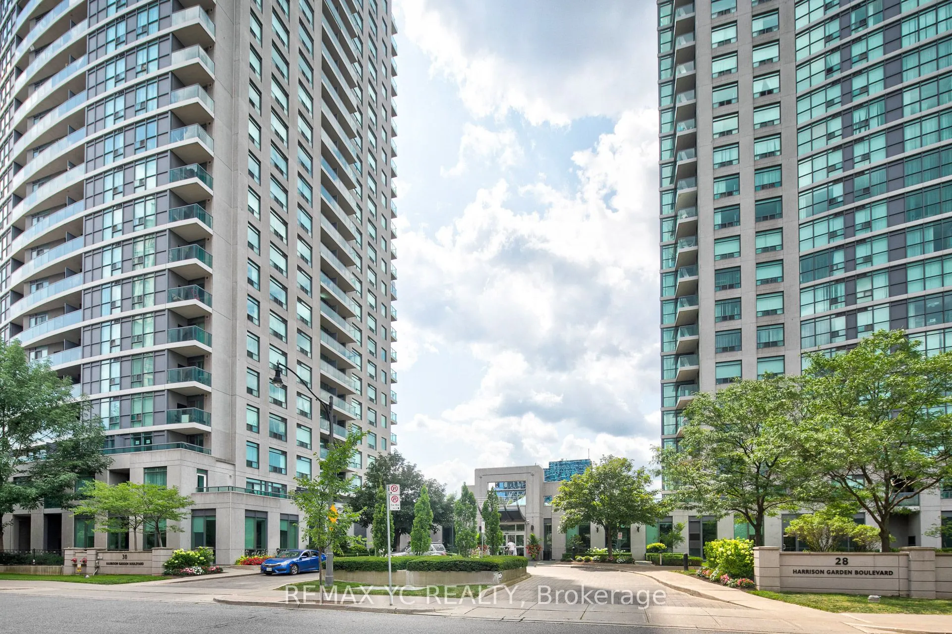 28 Harrison Garden Boulevard, #1605
