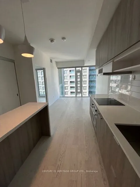 5 Soudan Avenue, #3009