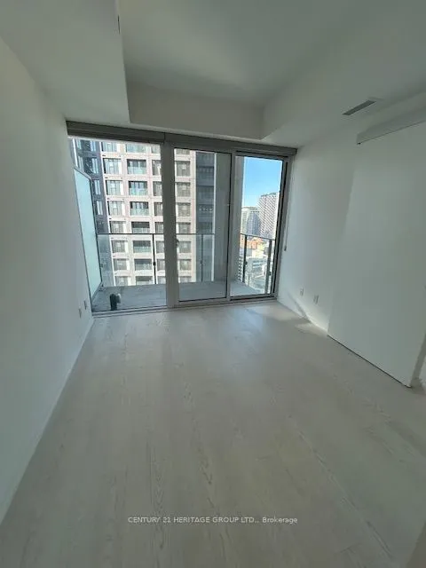 5 Soudan Avenue, #3009