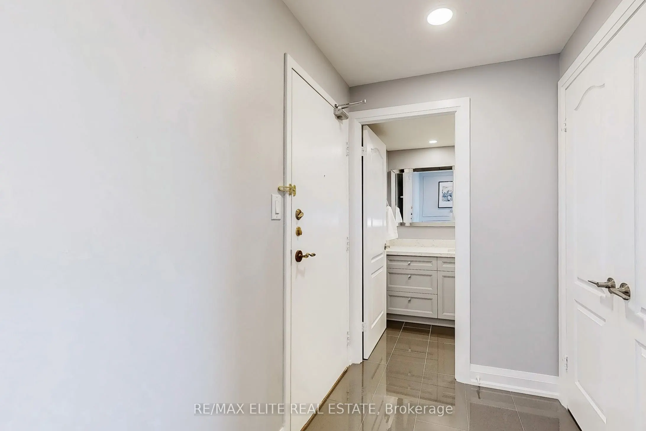 65 Skymark Drive, #1707