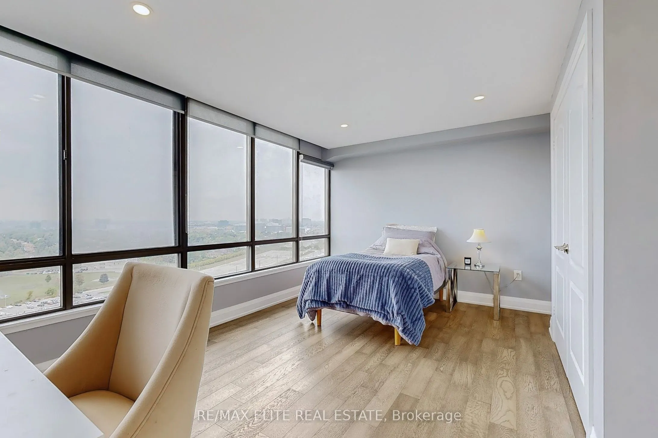 65 Skymark Drive, #1707