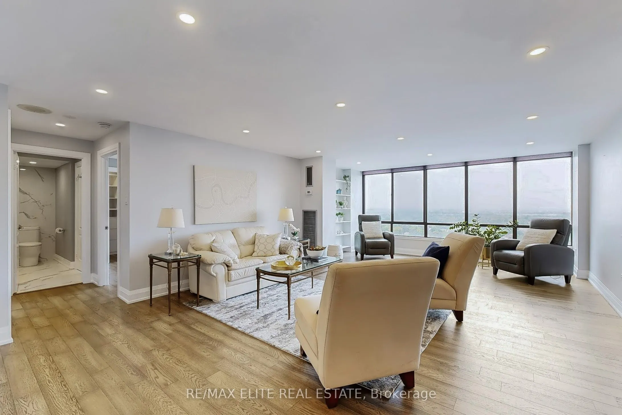 65 Skymark Drive, #1707