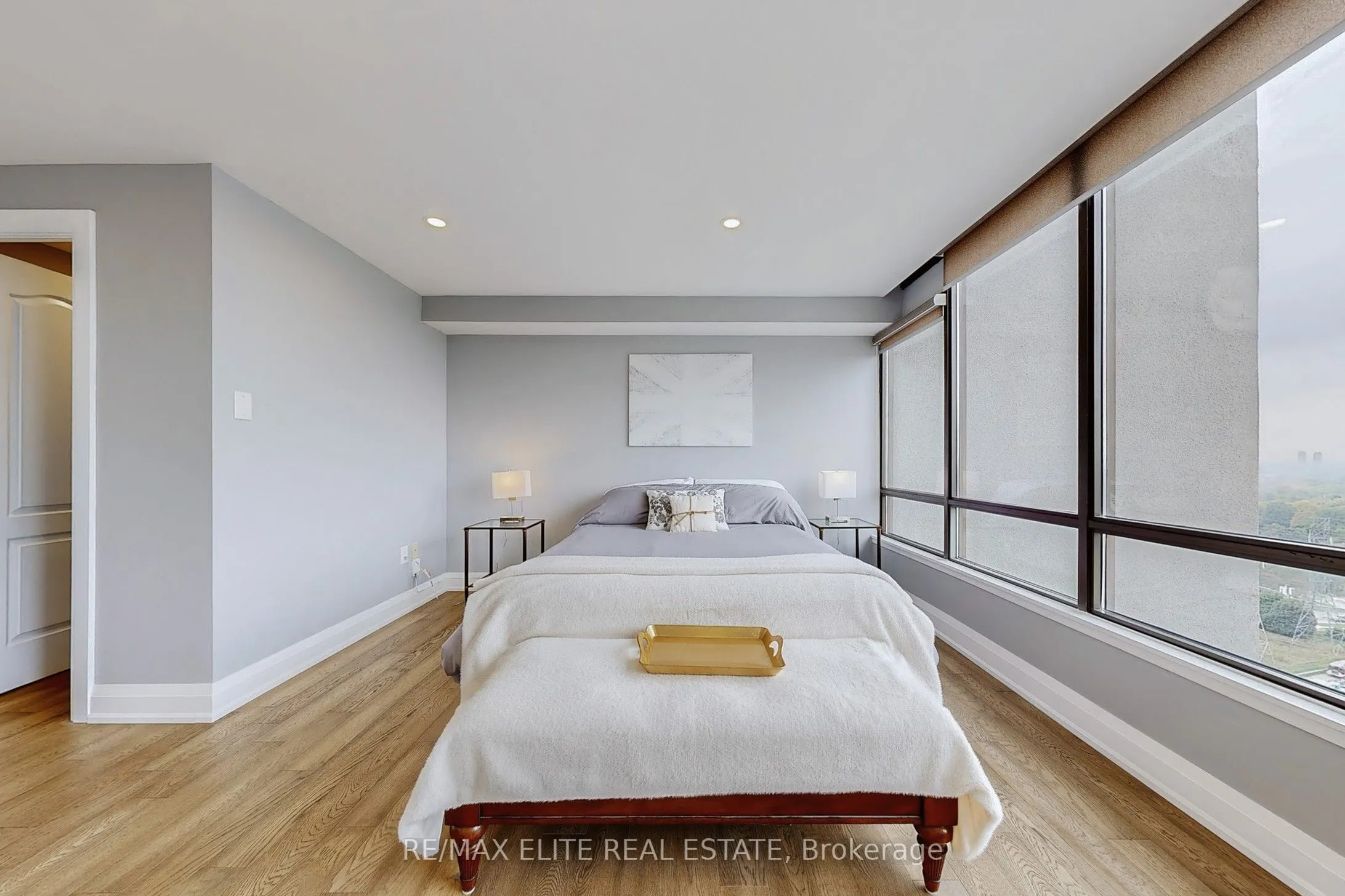 65 Skymark Drive, #1707