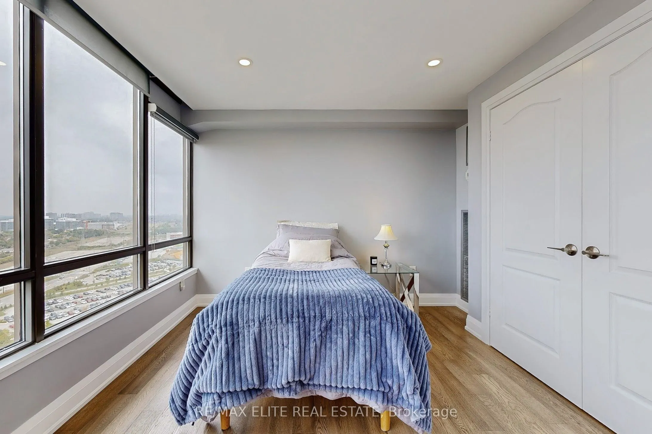 65 Skymark Drive, #1707