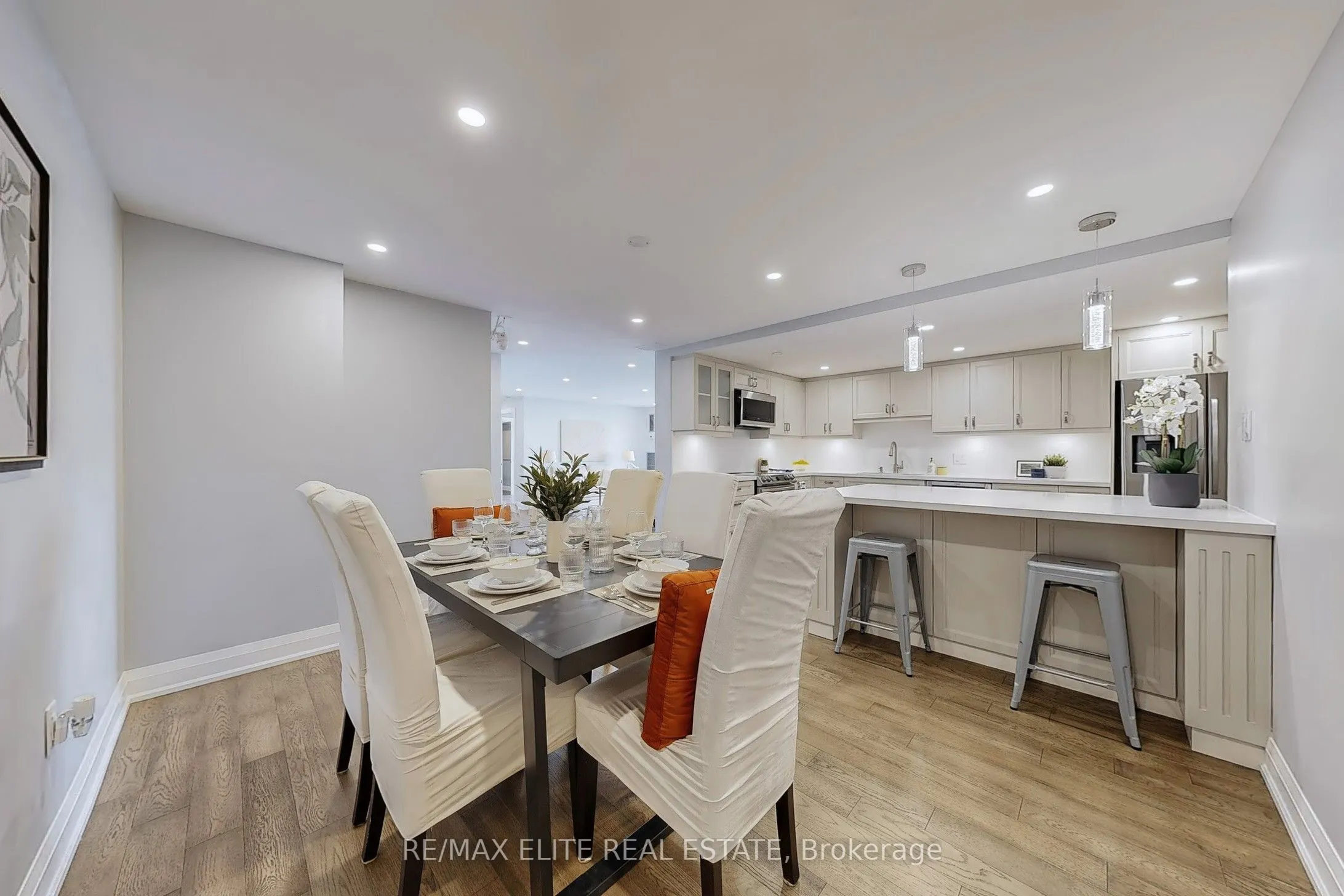 65 Skymark Drive, #1707