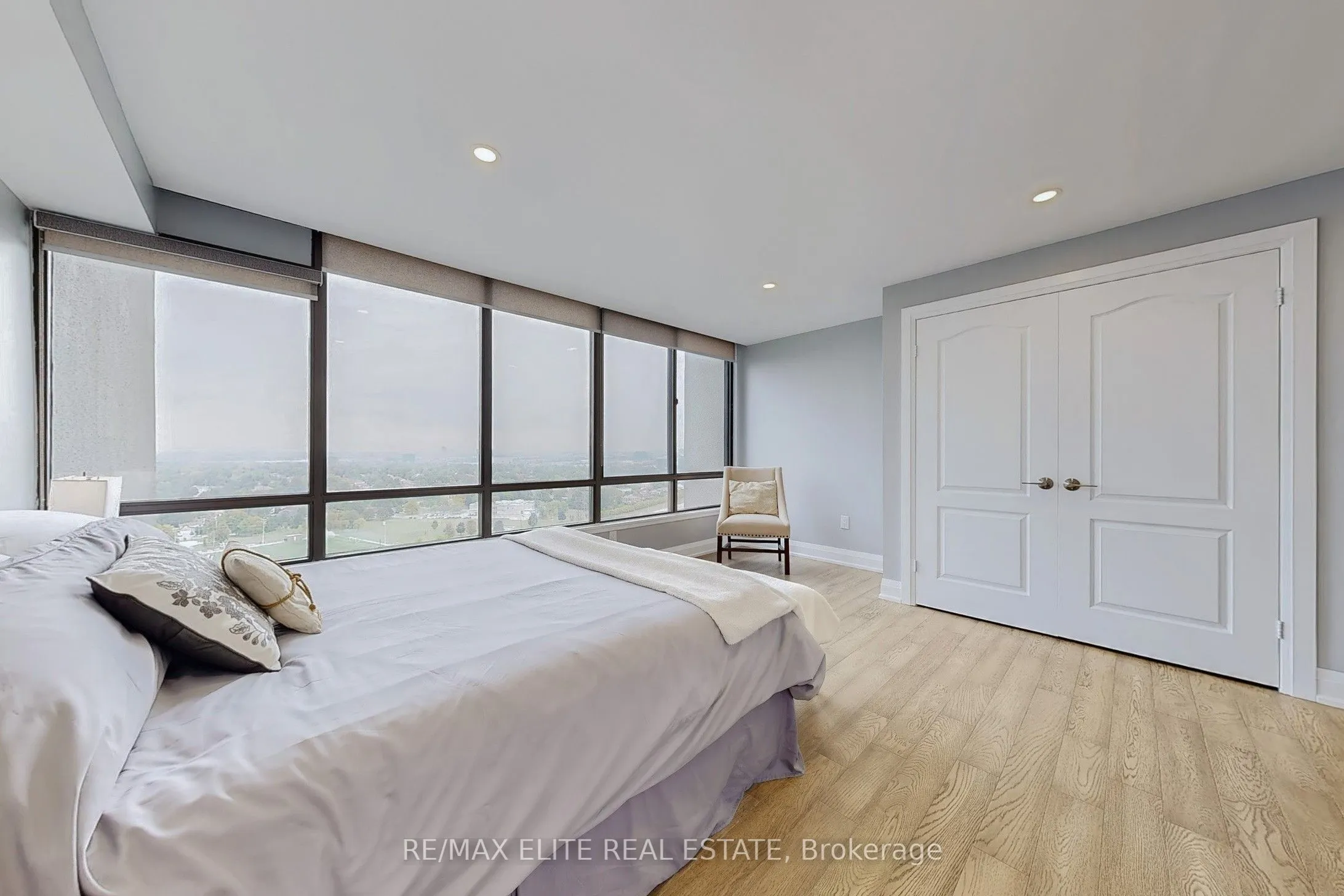 65 Skymark Drive, #1707