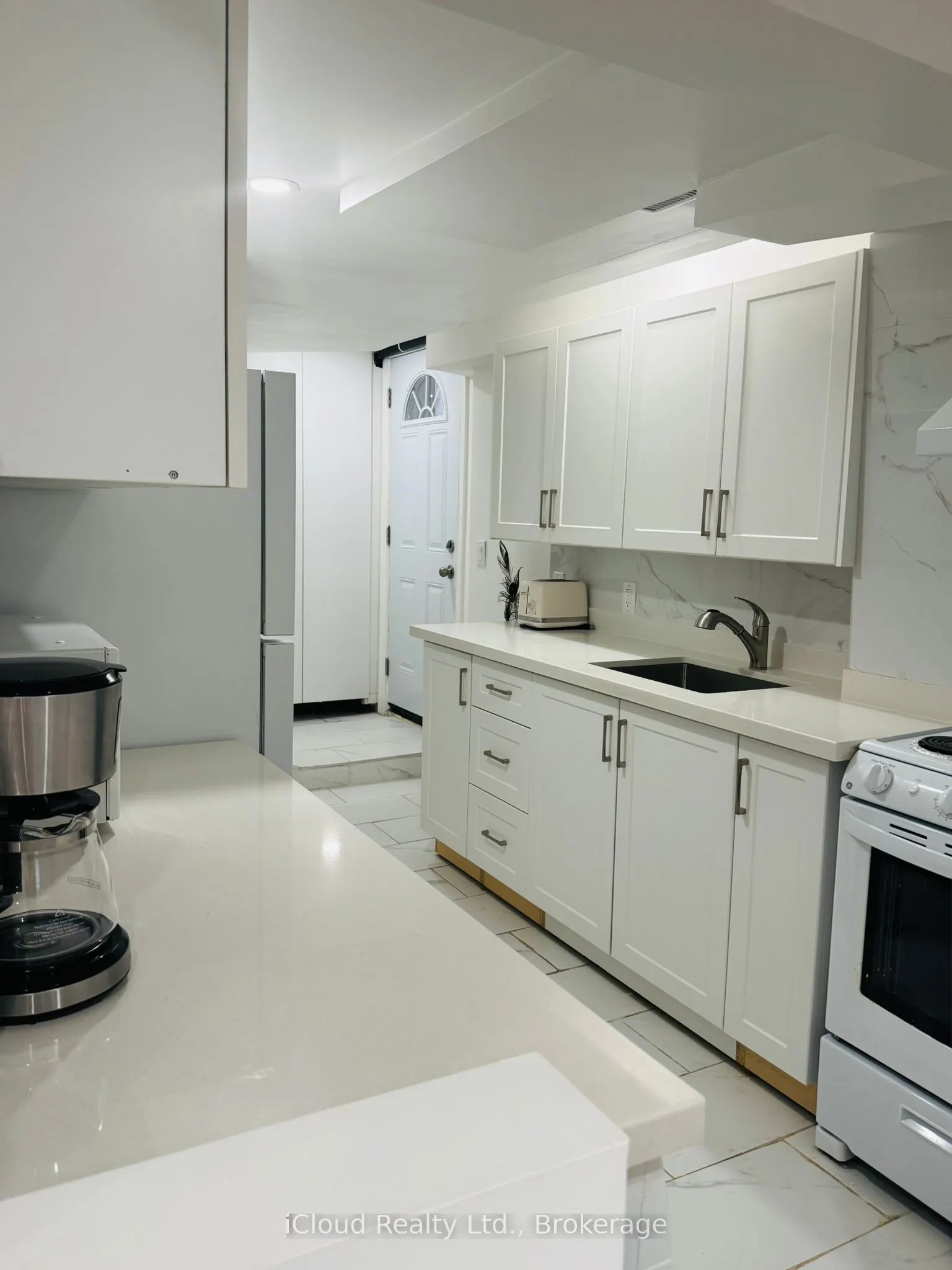 33 Gemini Road, #(Basement)