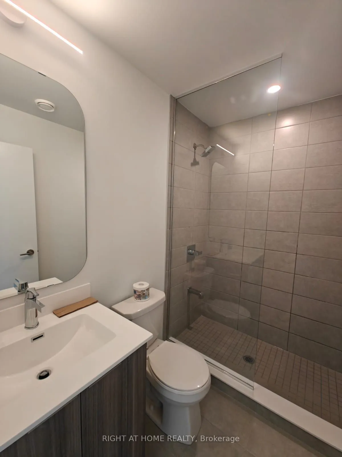 15 Richardson Street, #803