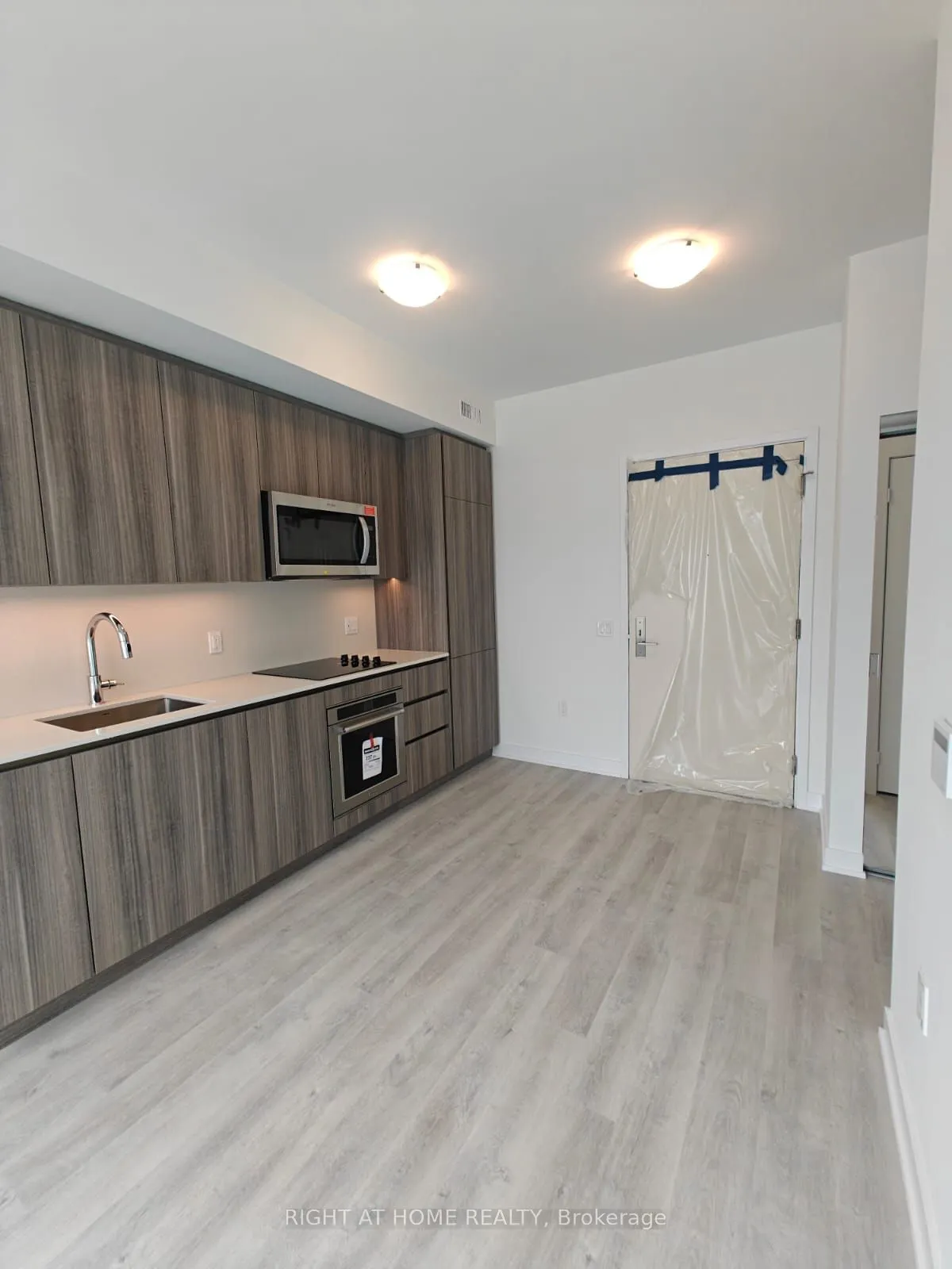 15 Richardson Street, #803