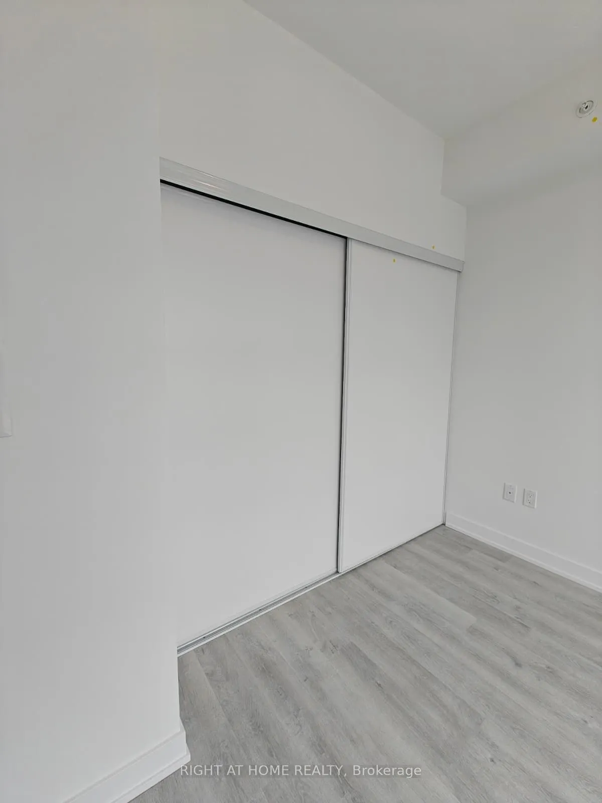 15 Richardson Street, #803
