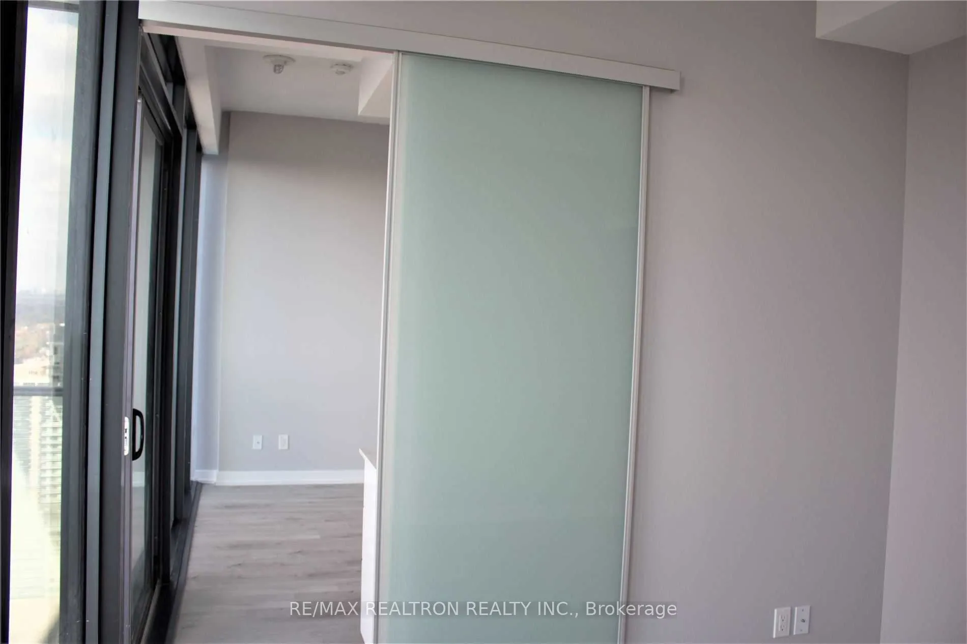 161 Roehampton Avenue, #4302