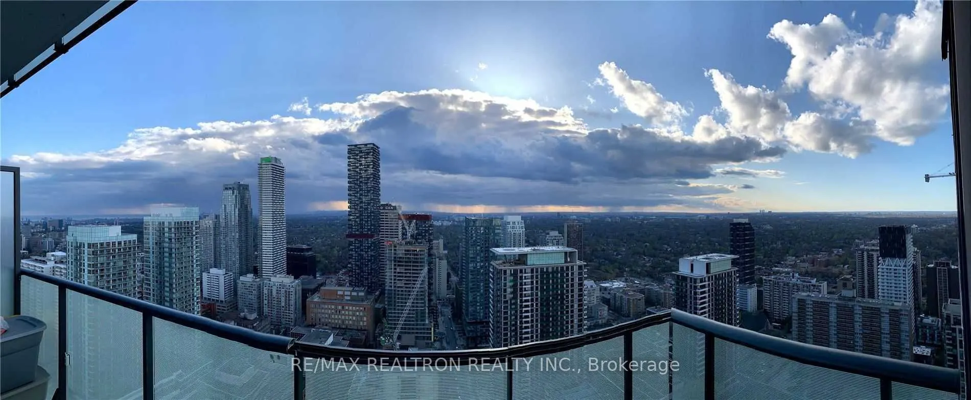 161 Roehampton Avenue, #4302