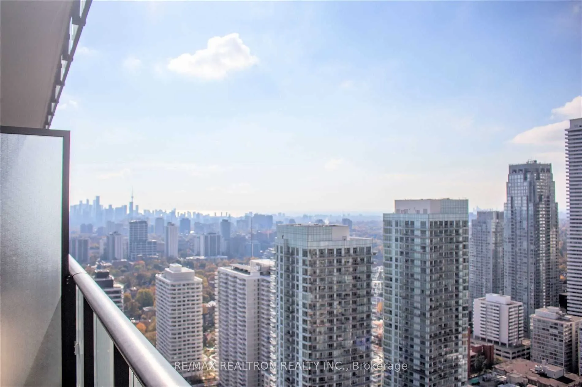 161 Roehampton Avenue, #4302