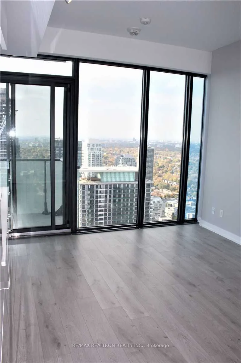 161 Roehampton Avenue, #4302