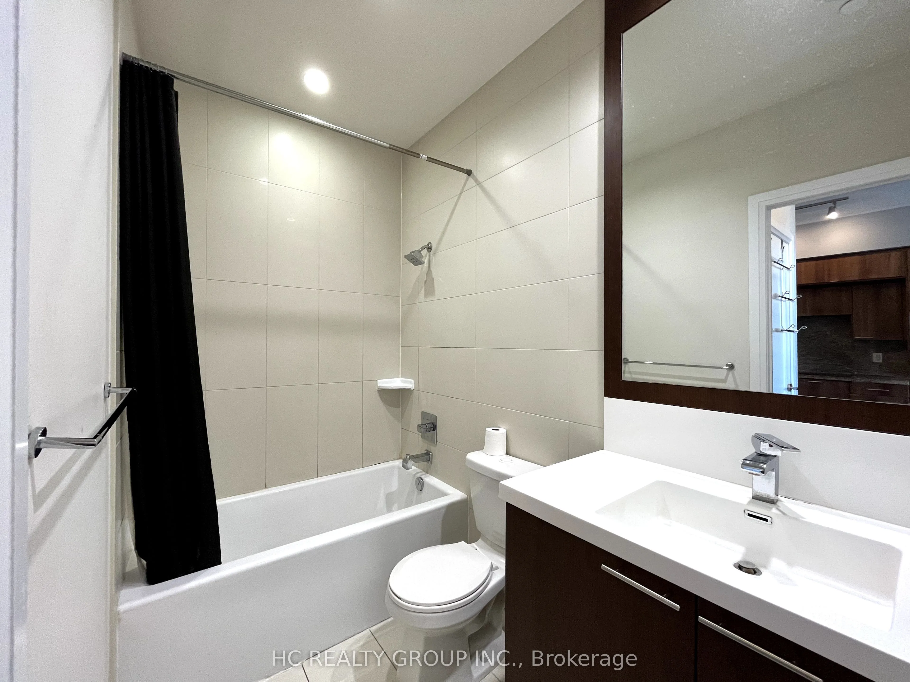 120 Harrison Garden Boulevard, #Ph5