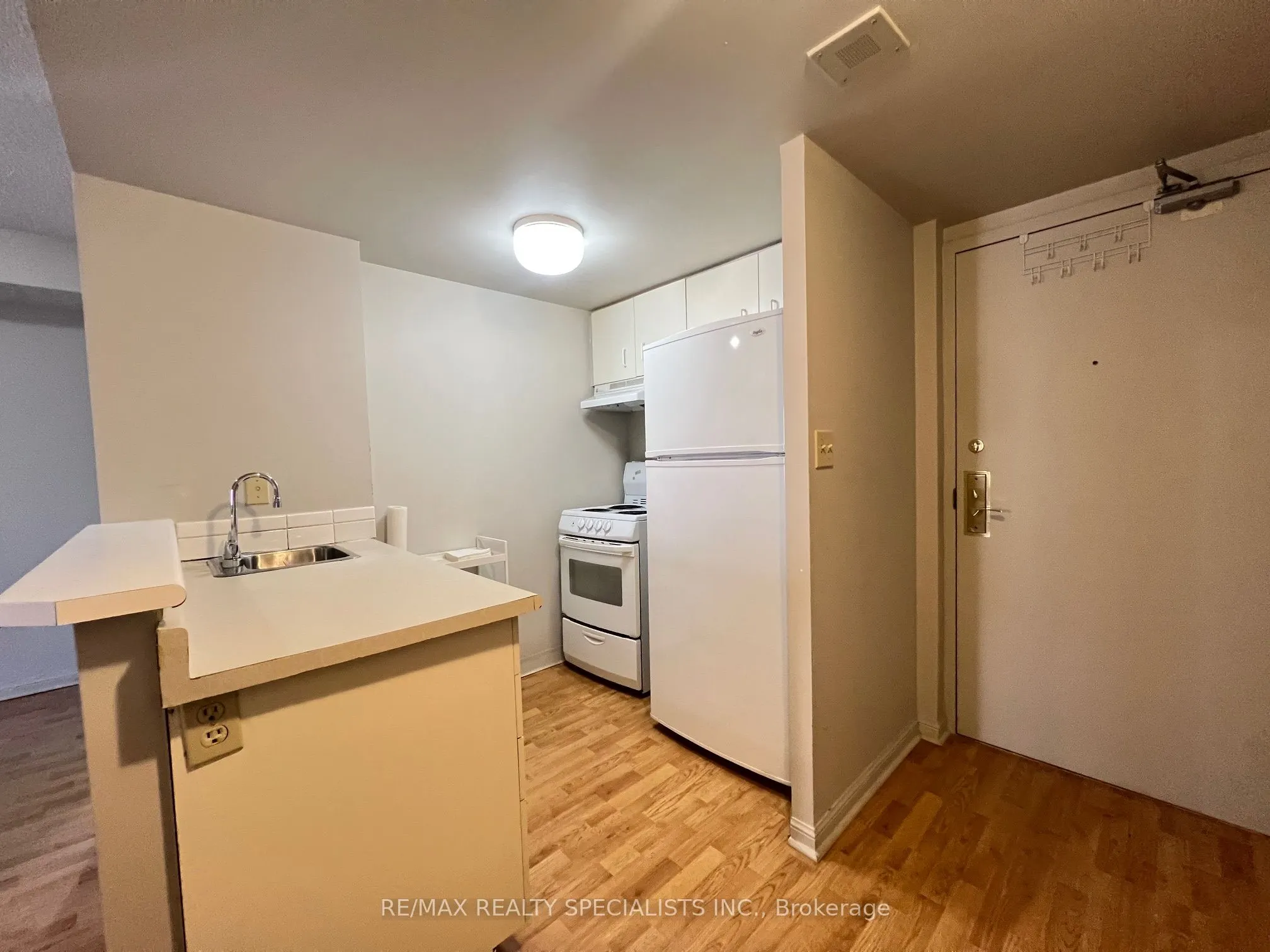 25 Grenville Street, #1209