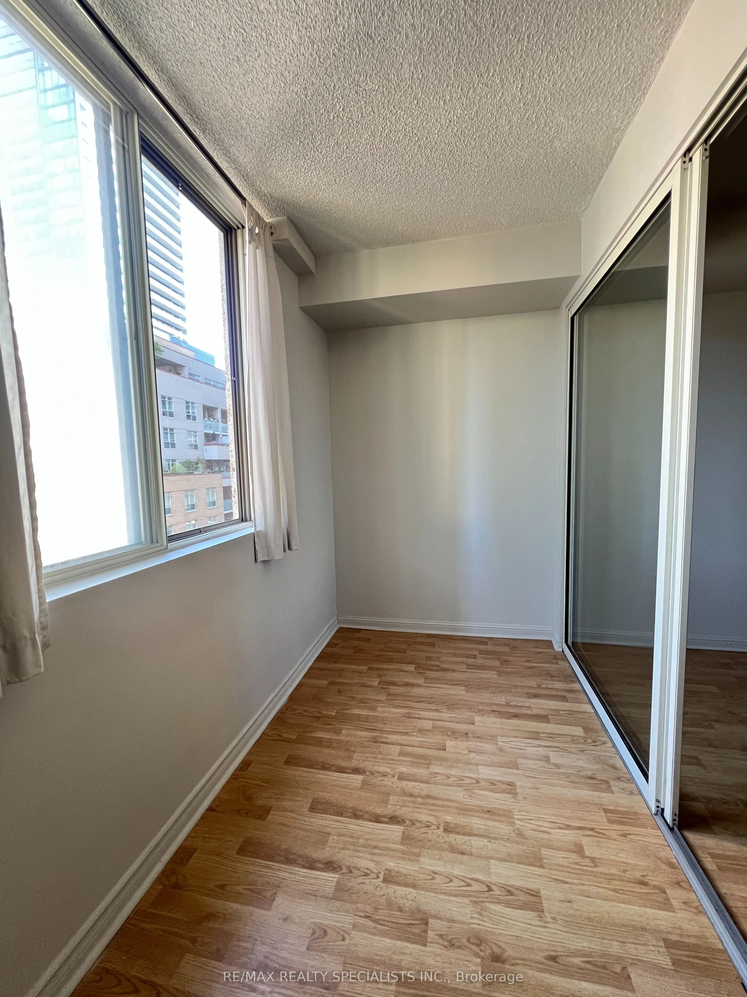 25 Grenville Street, #1209