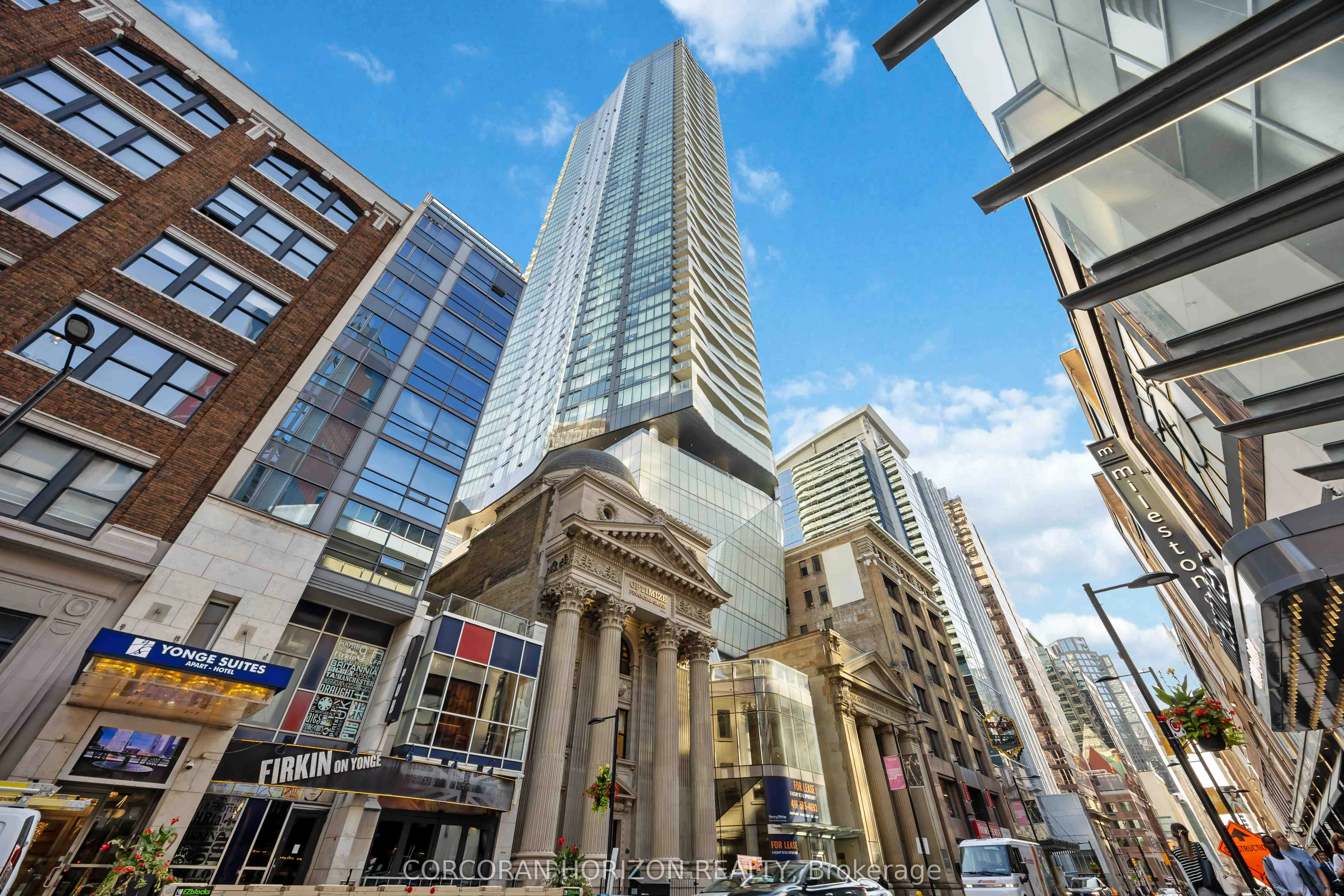 197 Yonge Street, #1411