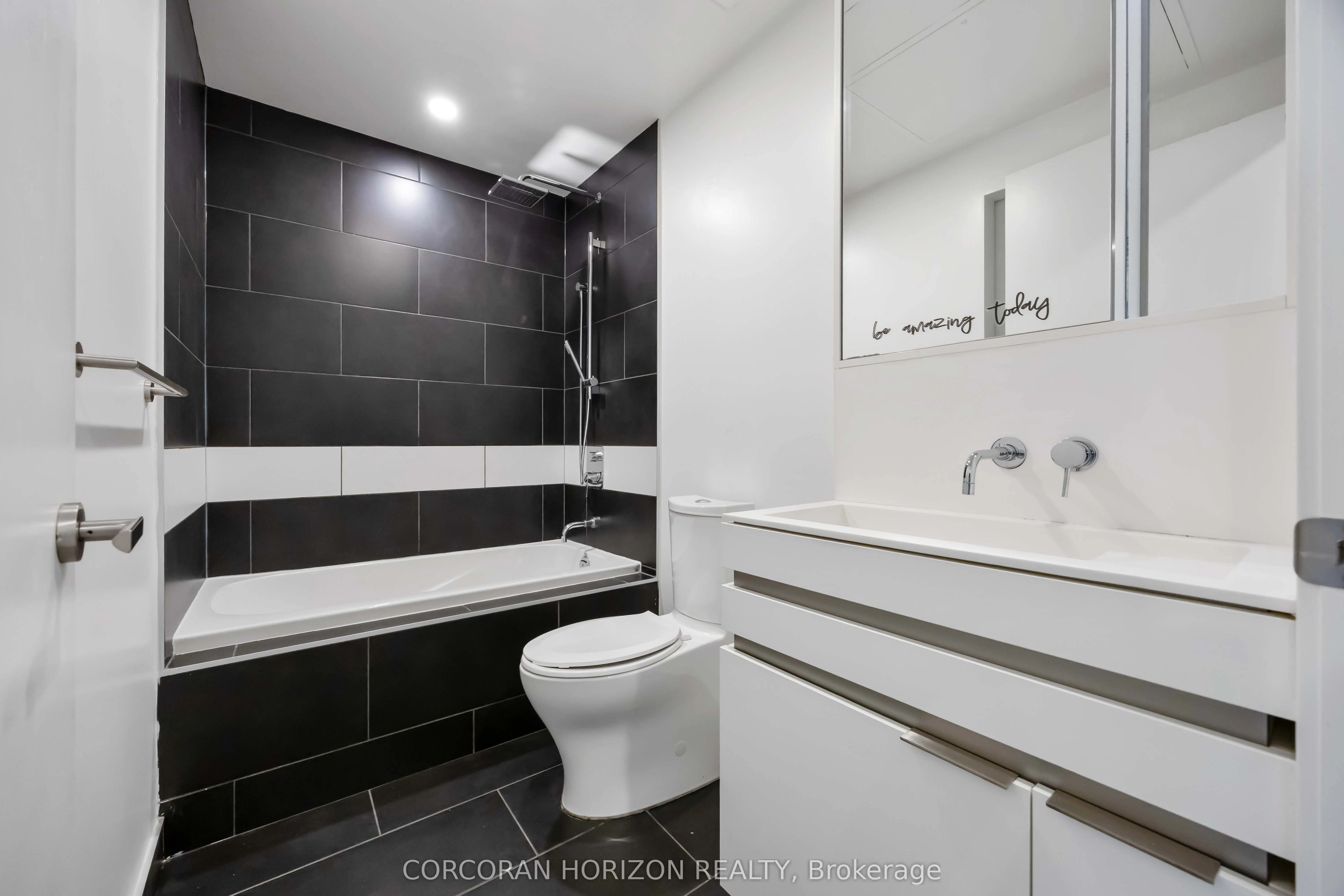 197 Yonge Street, #1411