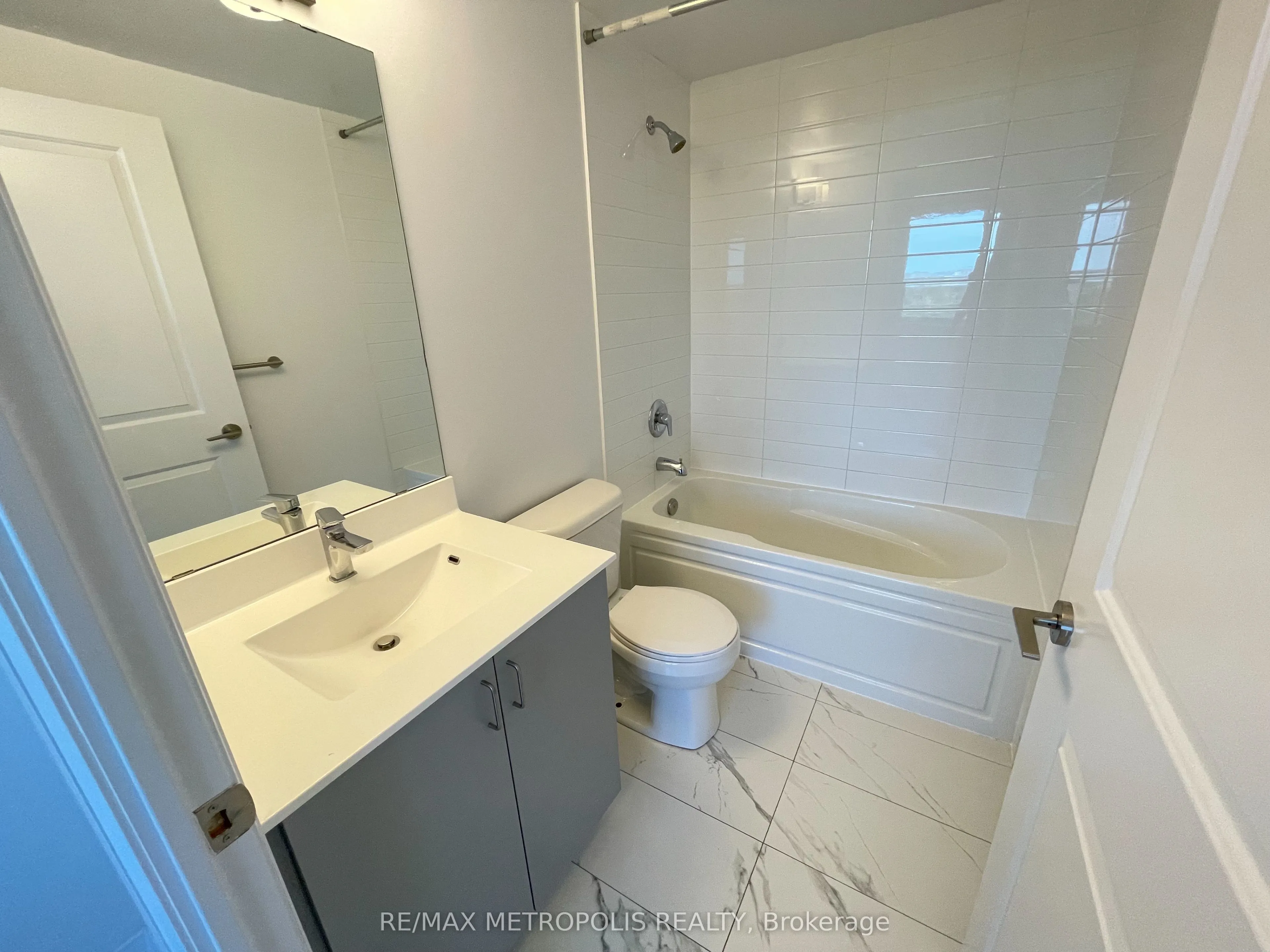 55 Smooth Rose Court, #2304
