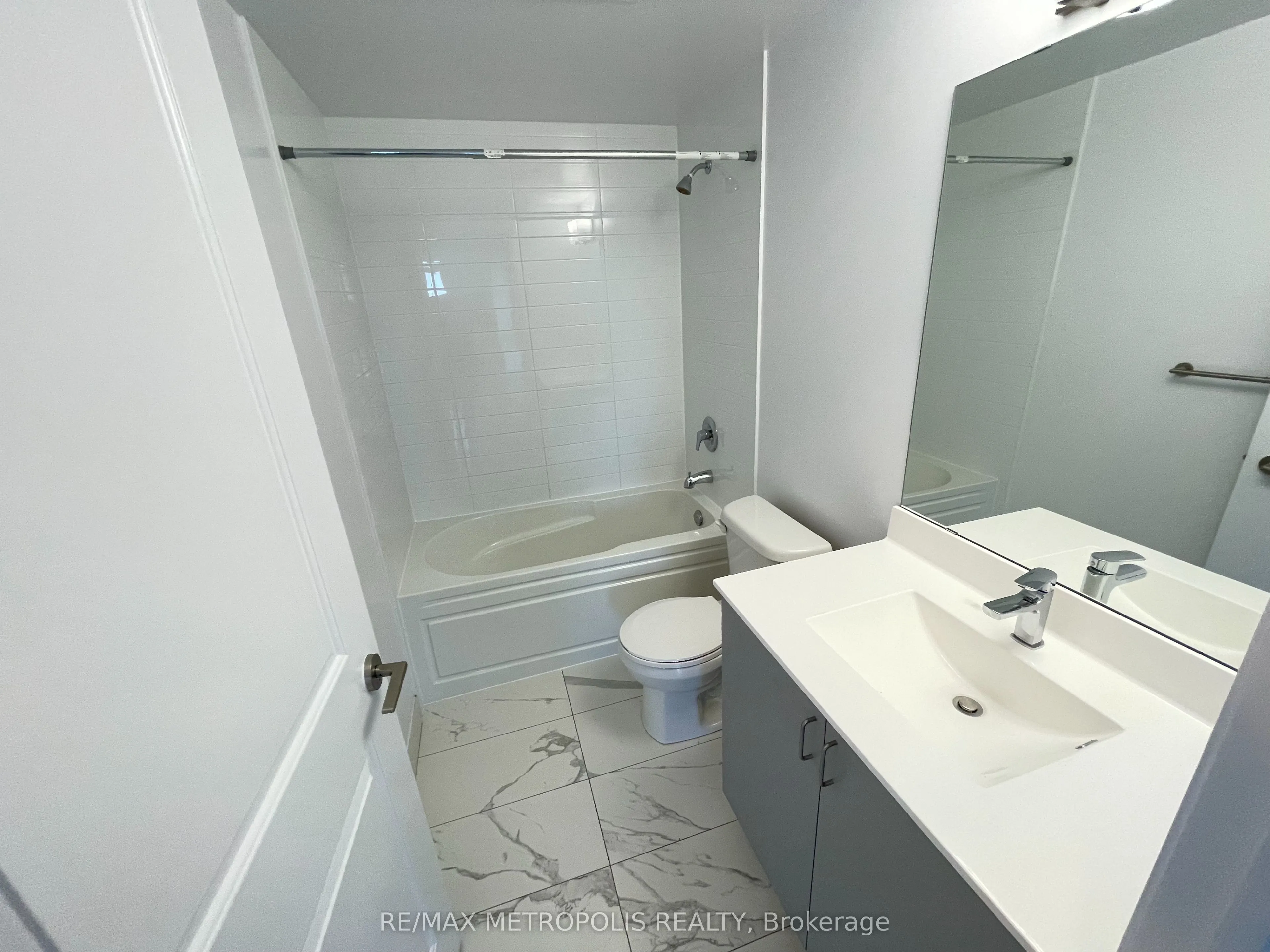 55 Smooth Rose Court, #2304