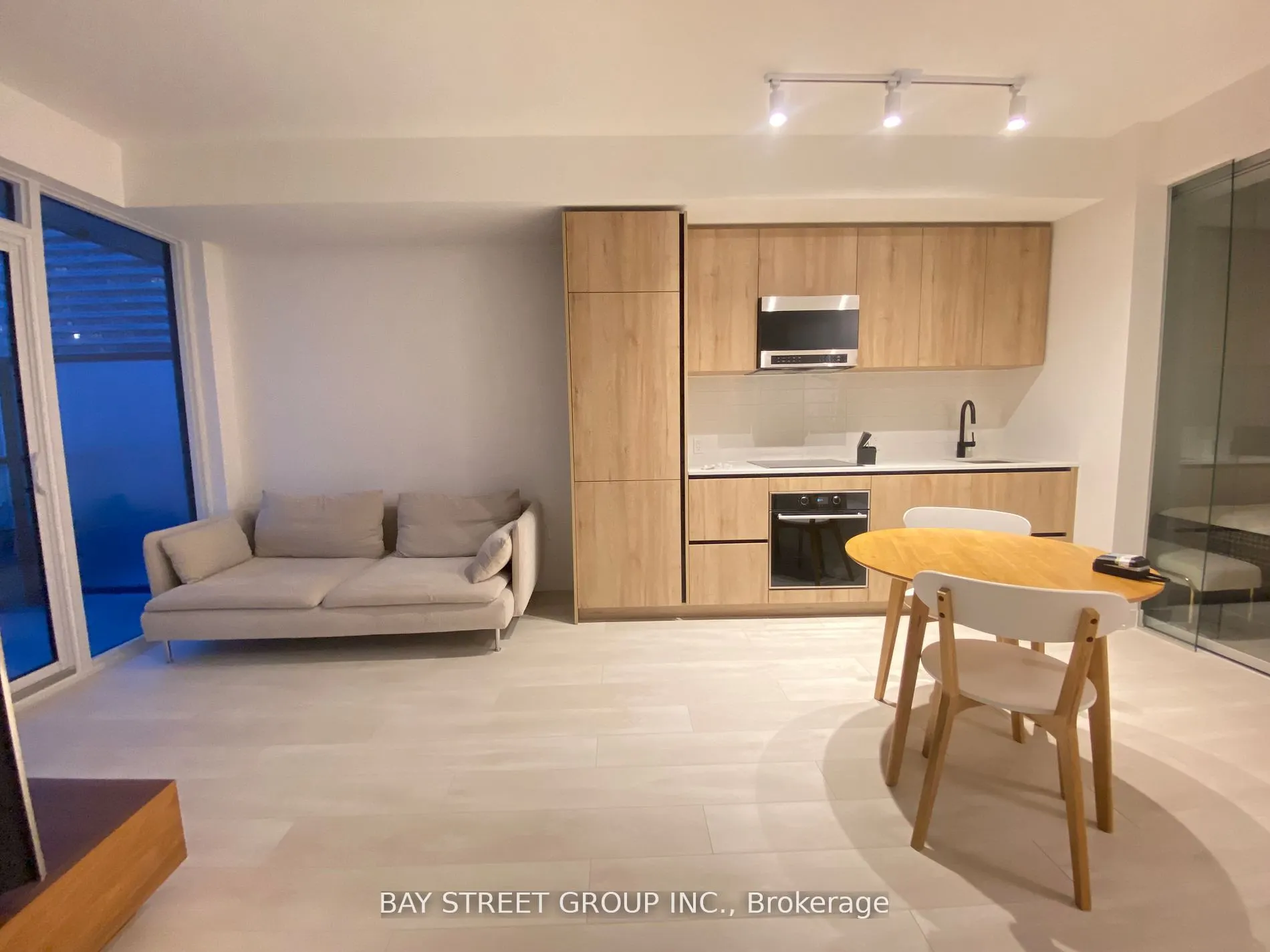 127 Broadway Avenue, #2513
