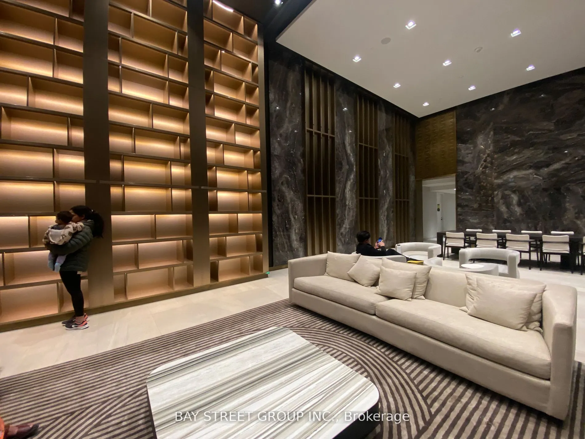 127 Broadway Avenue, #2513