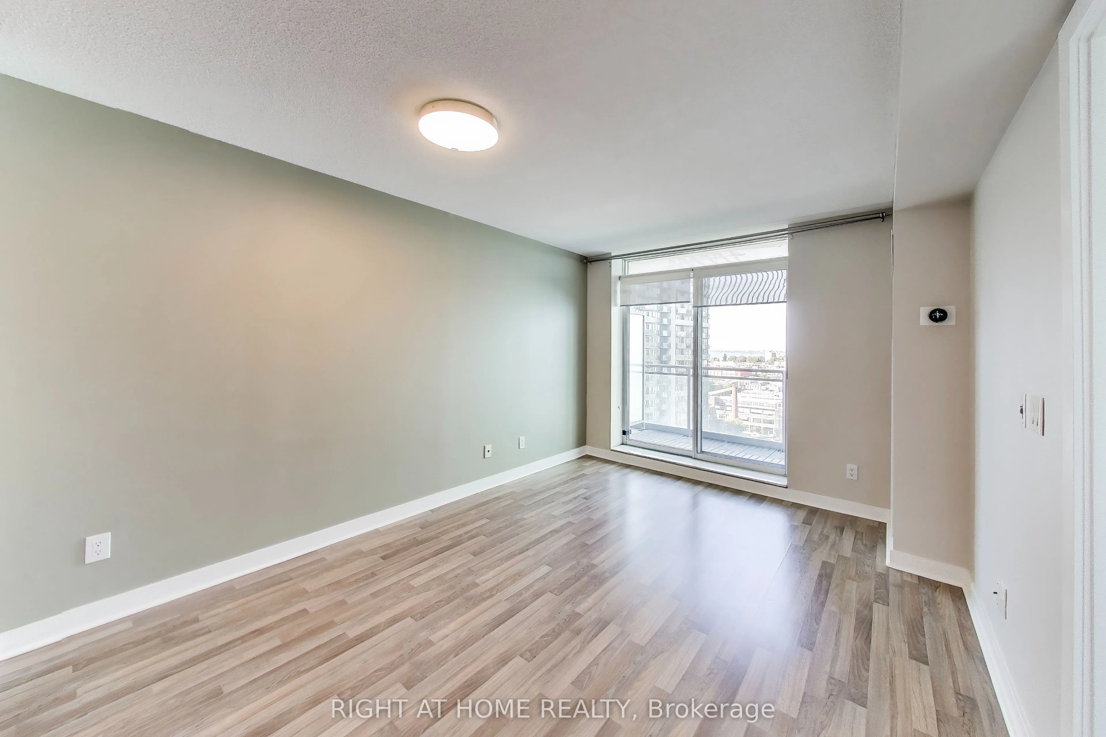 50 Lynn Williams Street, #1508
