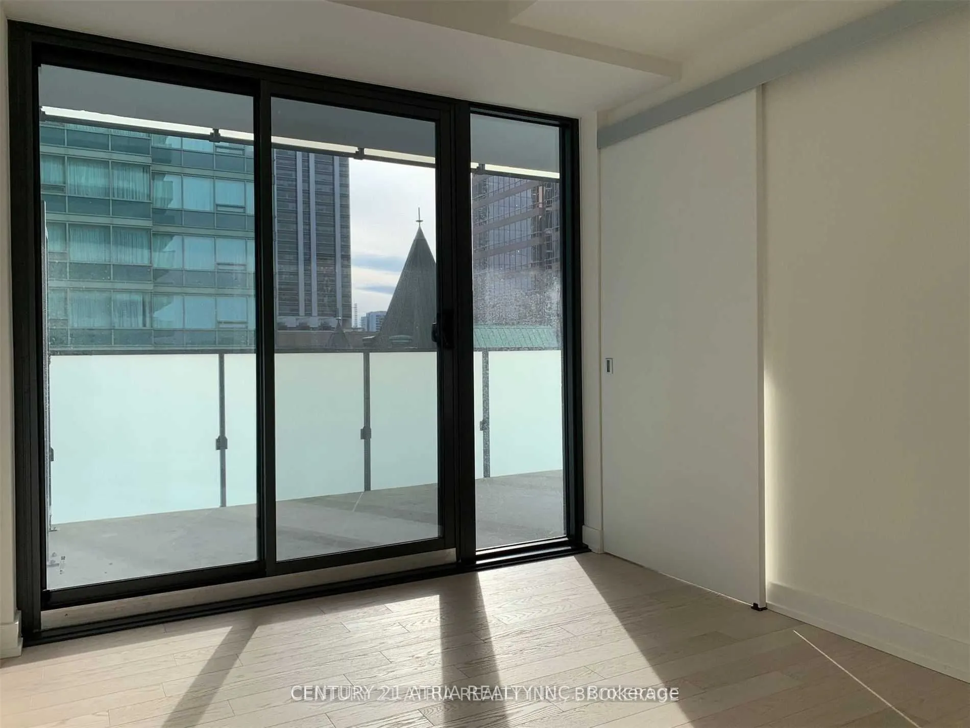 25 Richmond Street E, #1112