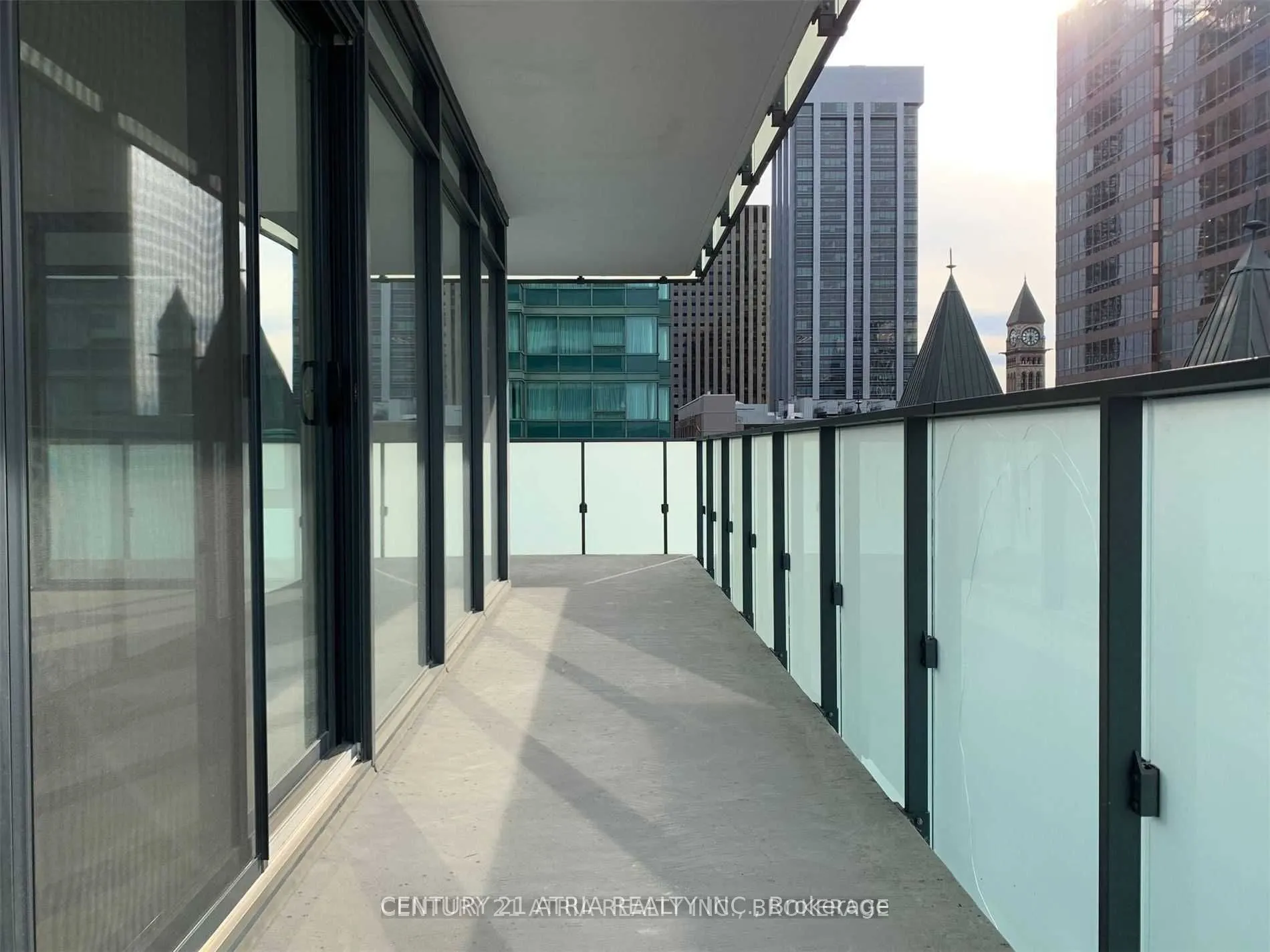 25 Richmond Street E, #1112