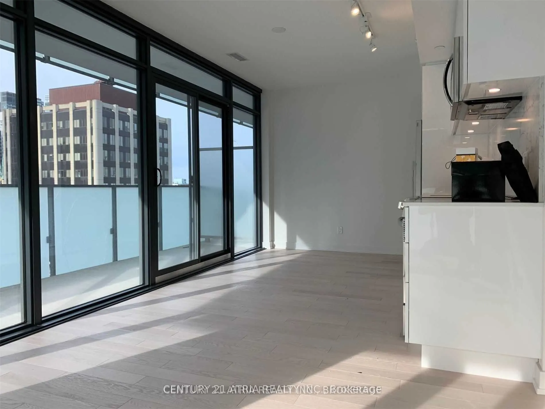 25 Richmond Street E, #1112