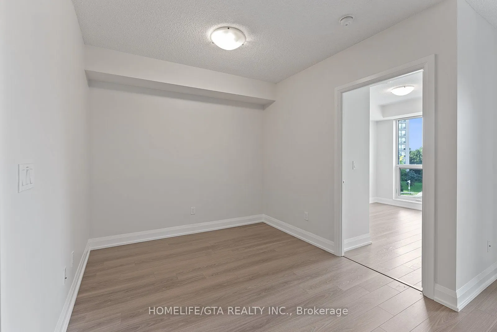 18 Graydon Hall Drive, #304