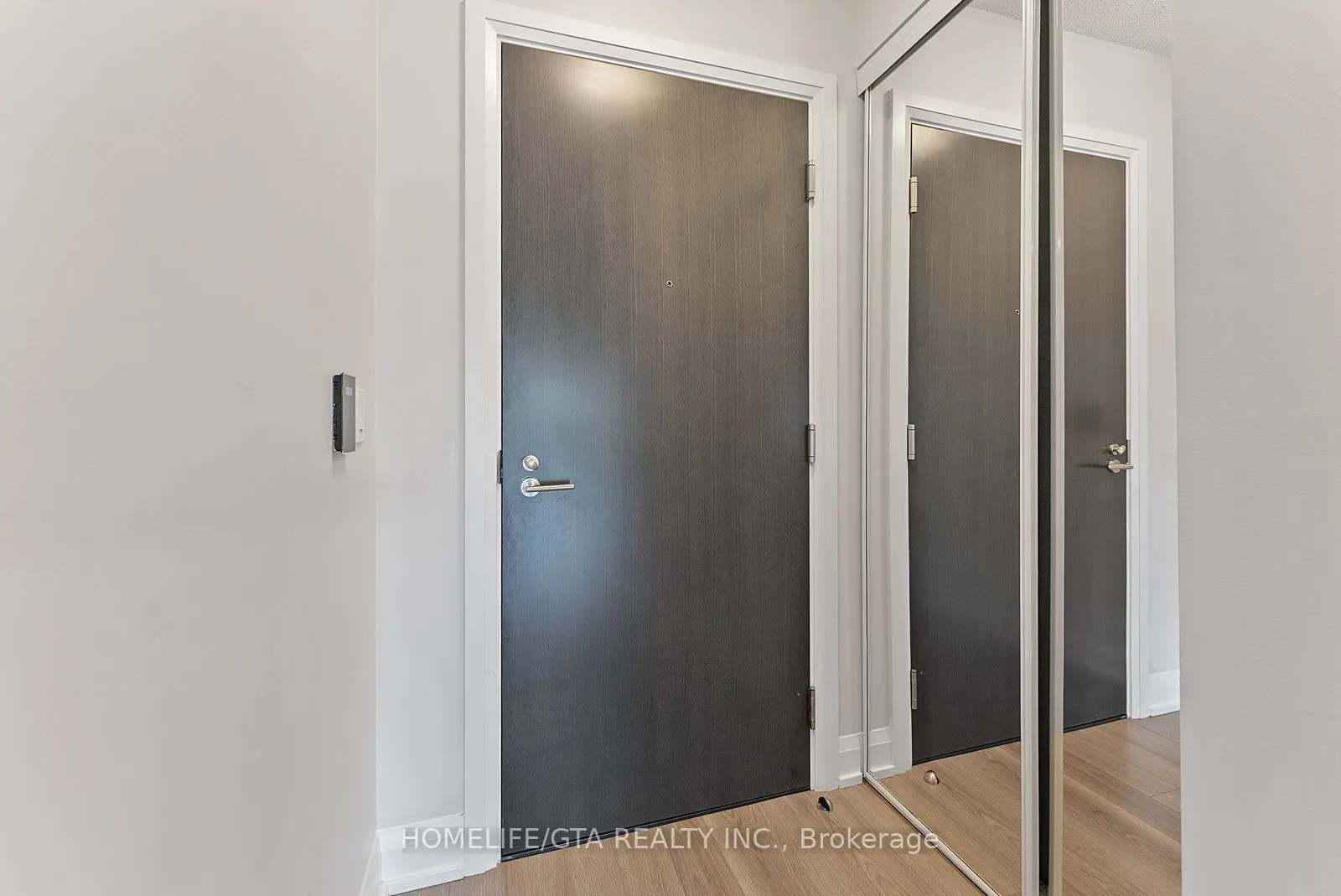 18 Graydon Hall Drive, #304