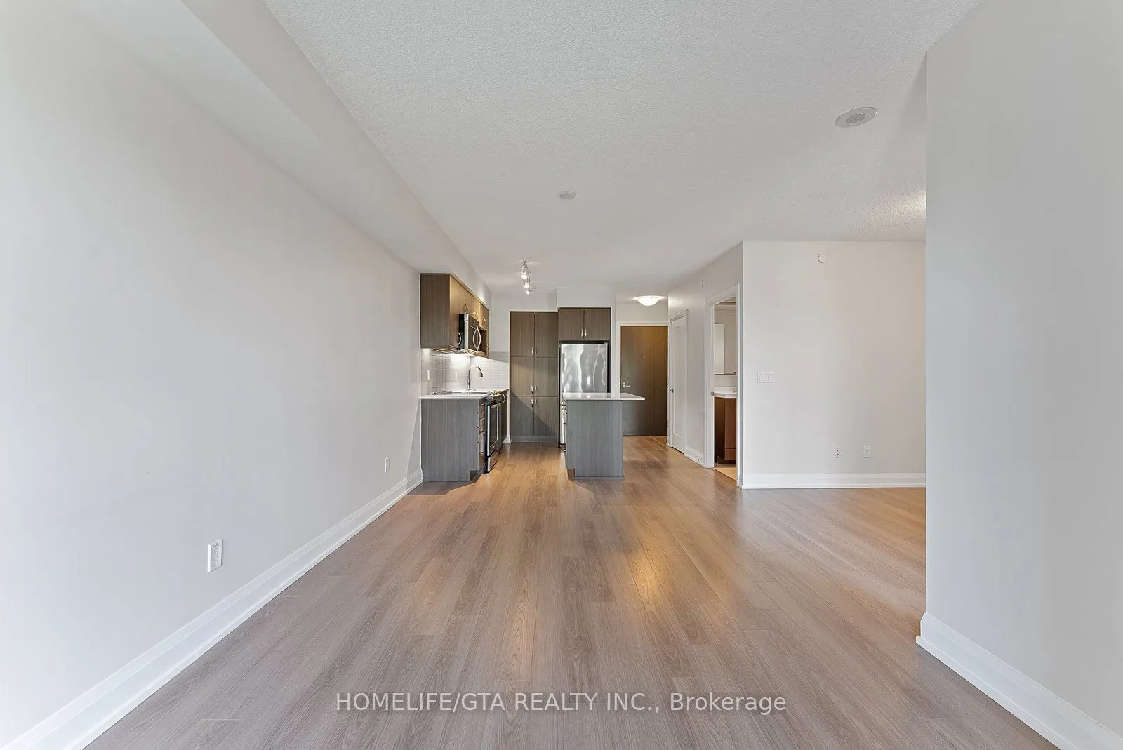 18 Graydon Hall Drive, #304