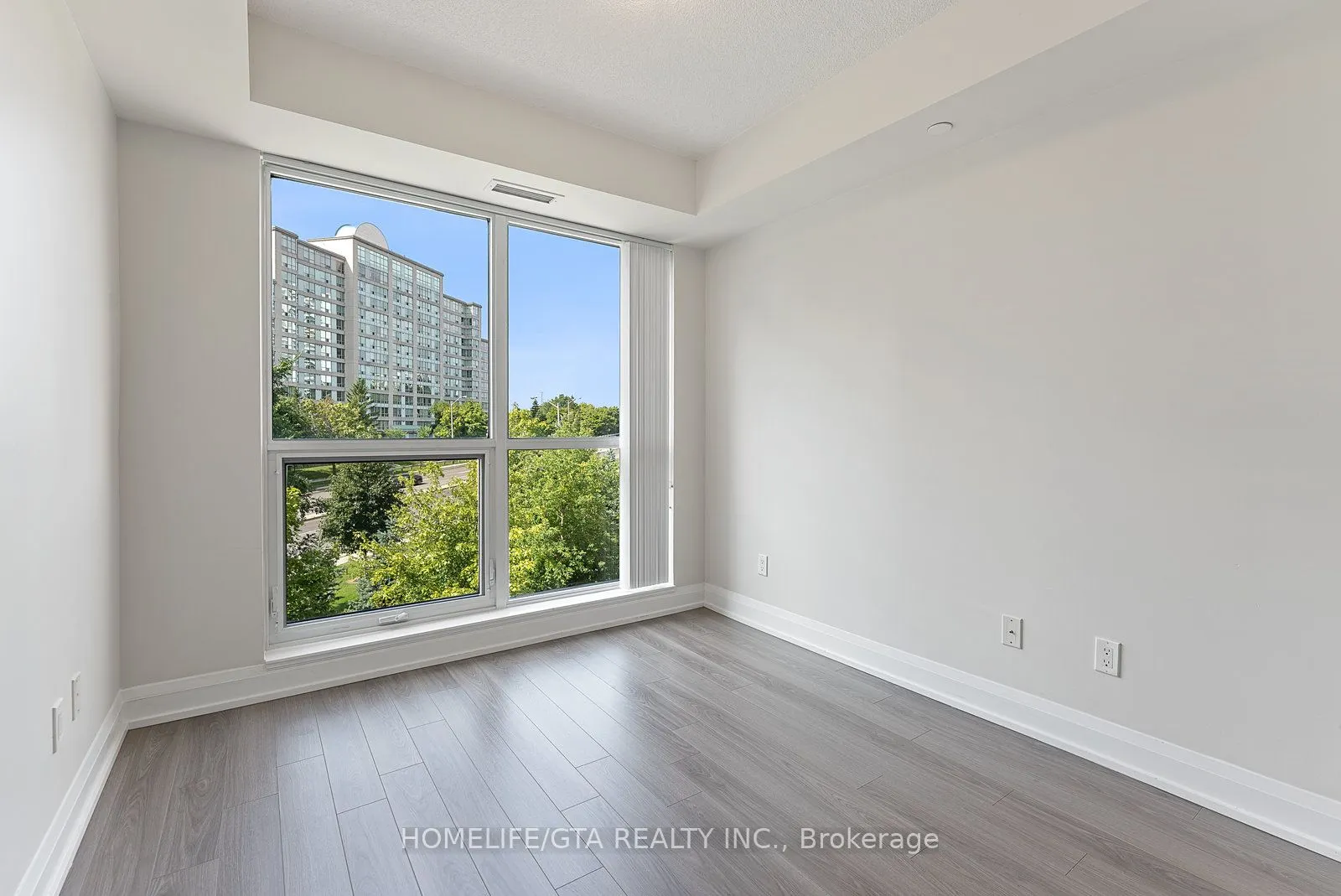 18 Graydon Hall Drive, #304