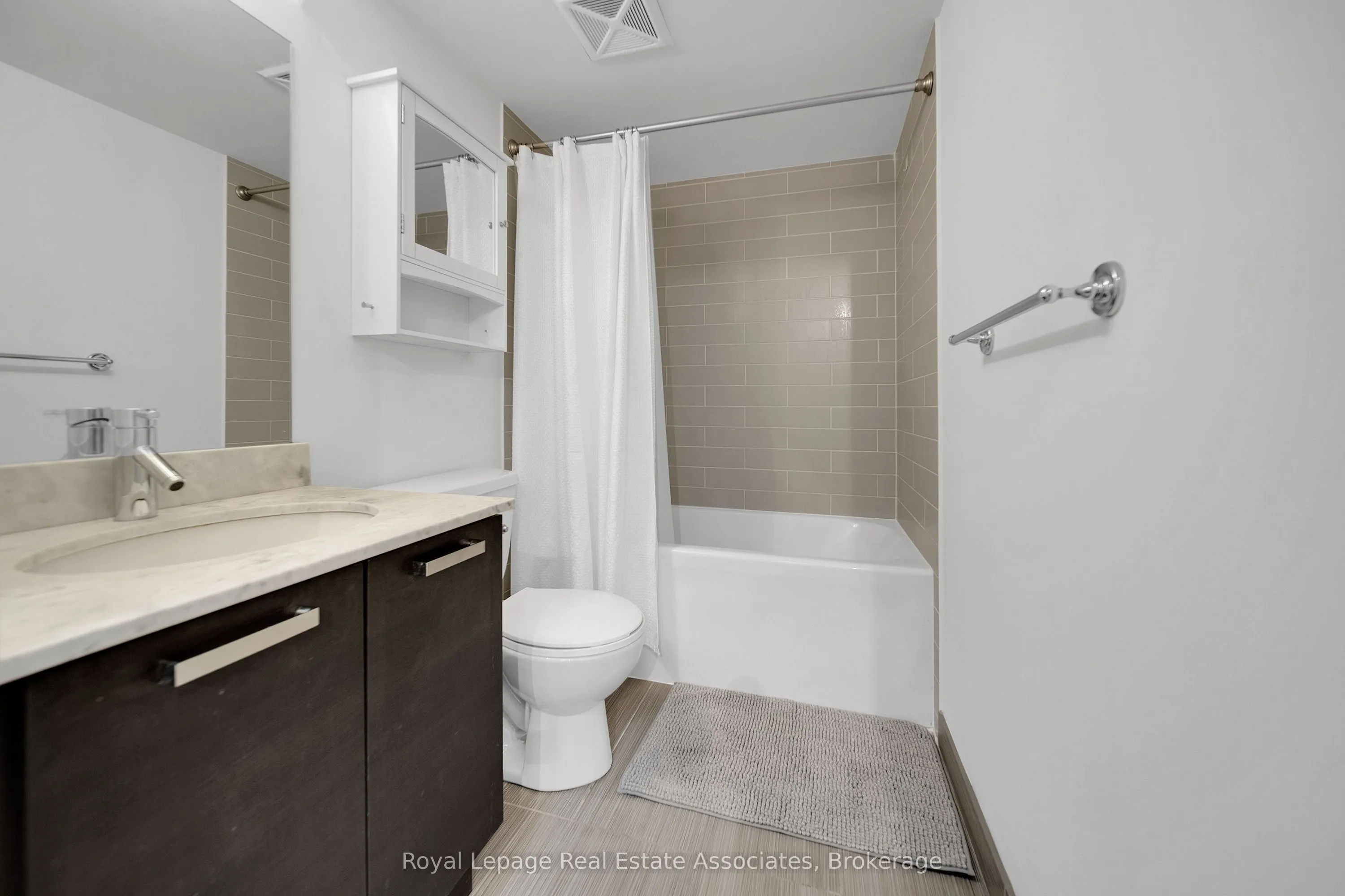 36 Lisgar Street, #Lph01E