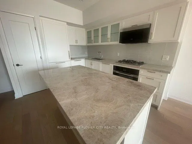 505 Glencairn Avenue, #228