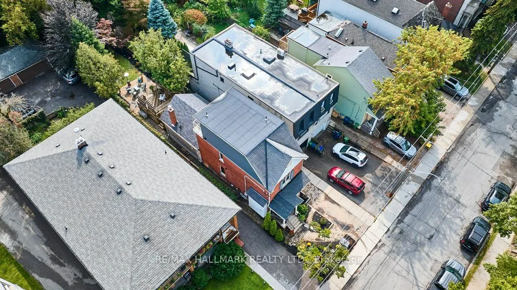 645 Balliol Street