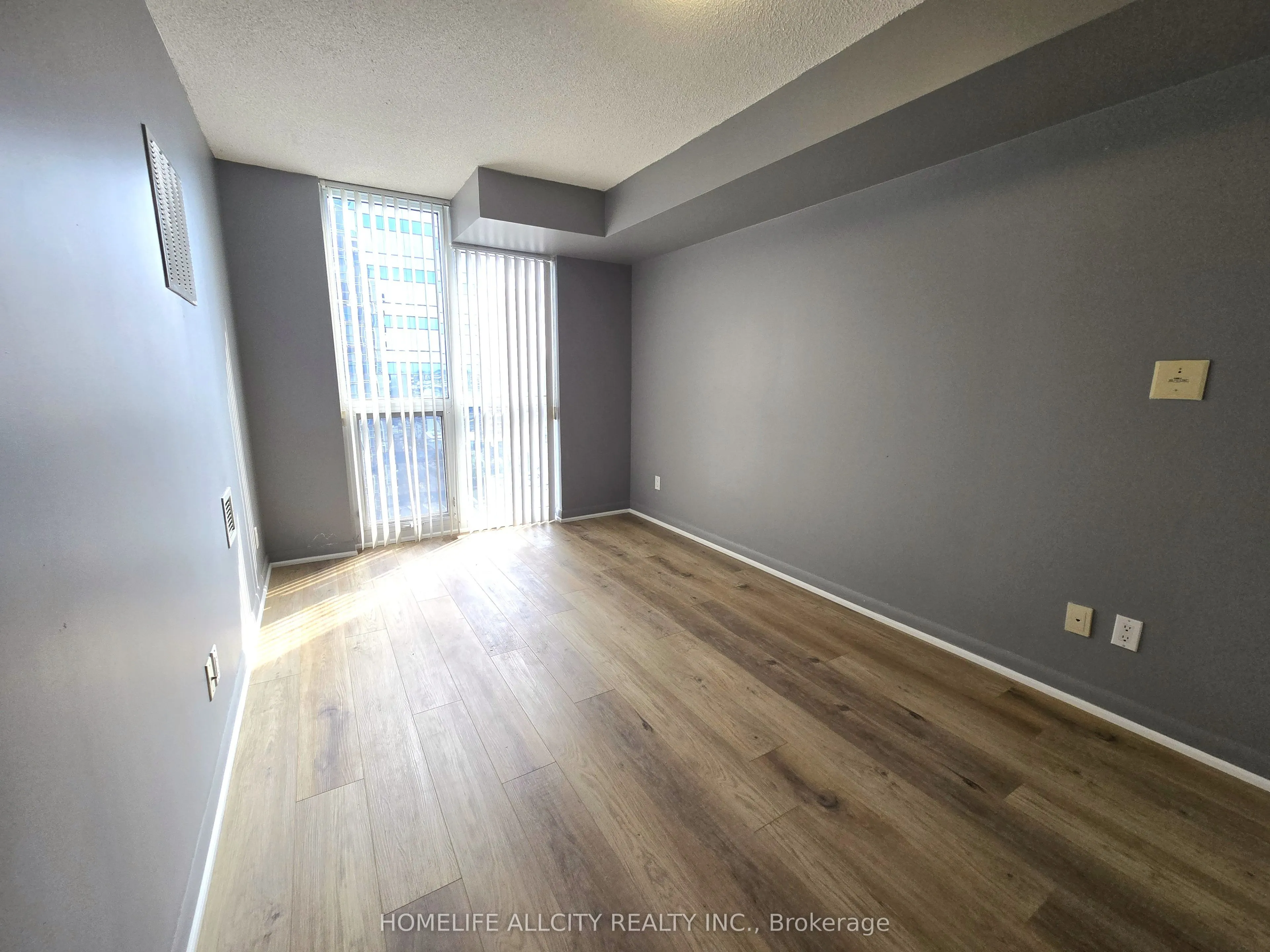 5791 Yonge Street, #2001