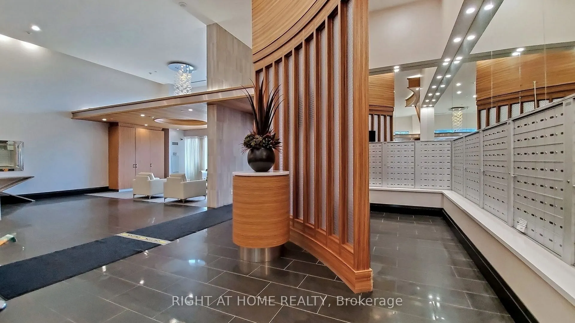 555 Wilson Avenue, #E1208