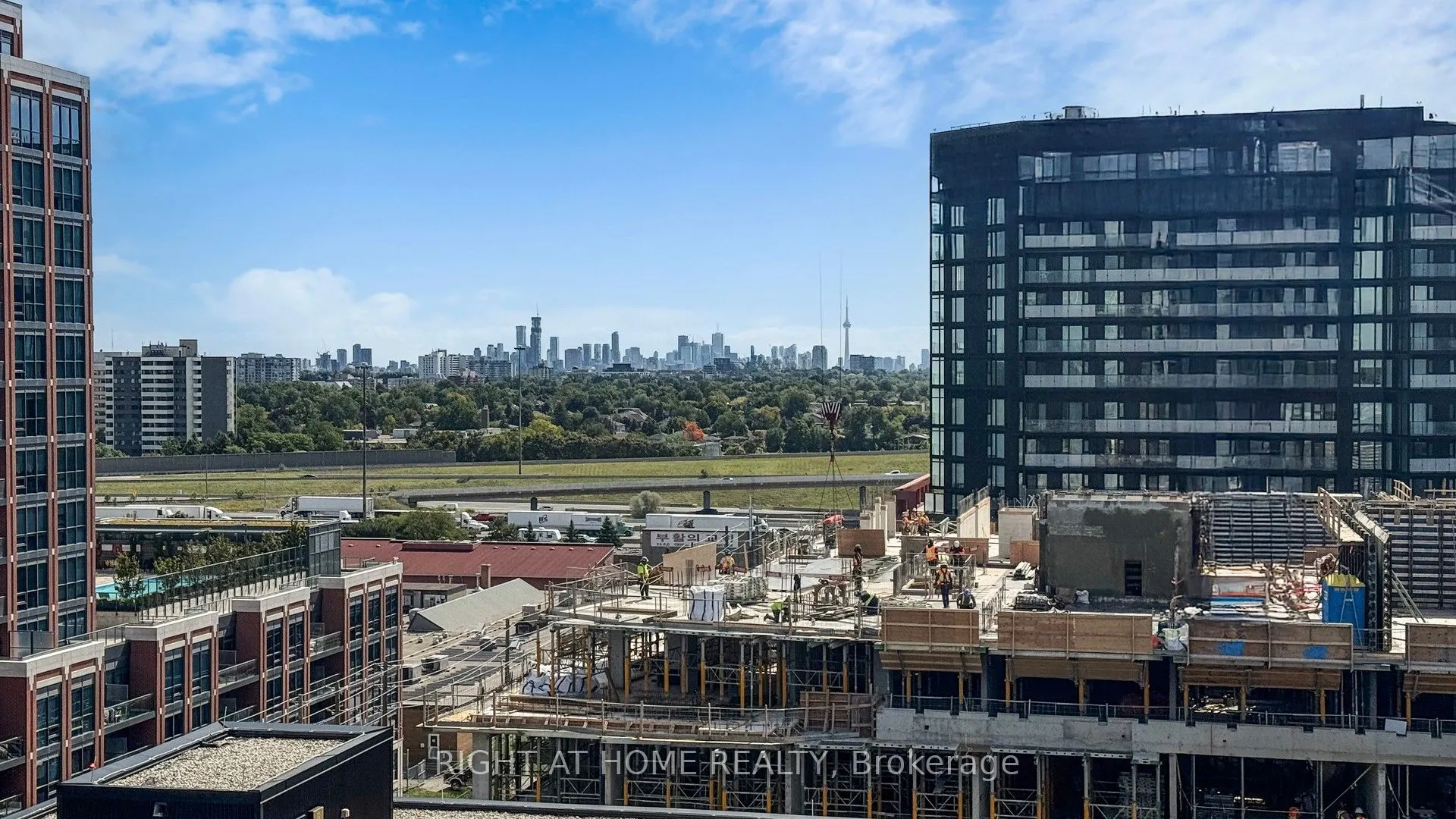 555 Wilson Avenue, #E1208