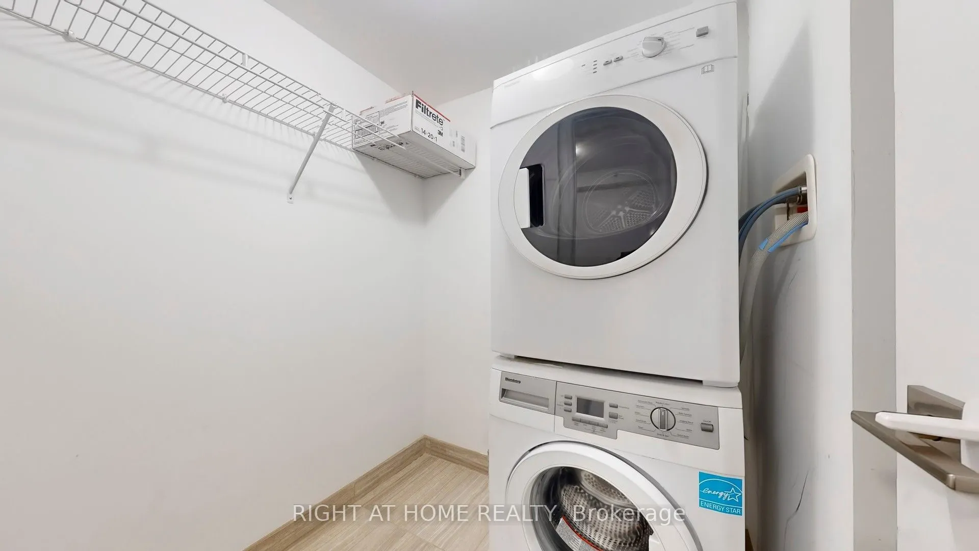 555 Wilson Avenue, #E1208