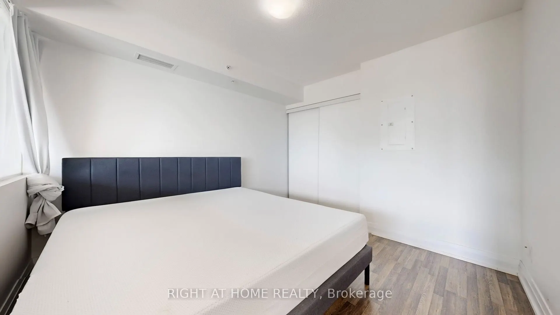 555 Wilson Avenue, #E1208