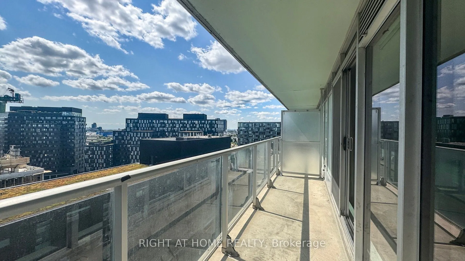 555 Wilson Avenue, #E1208
