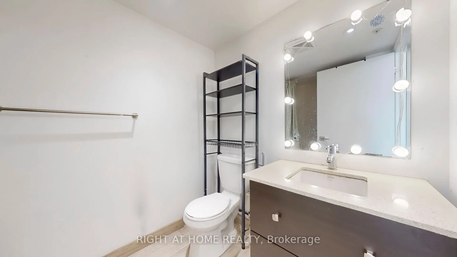 555 Wilson Avenue, #E1208