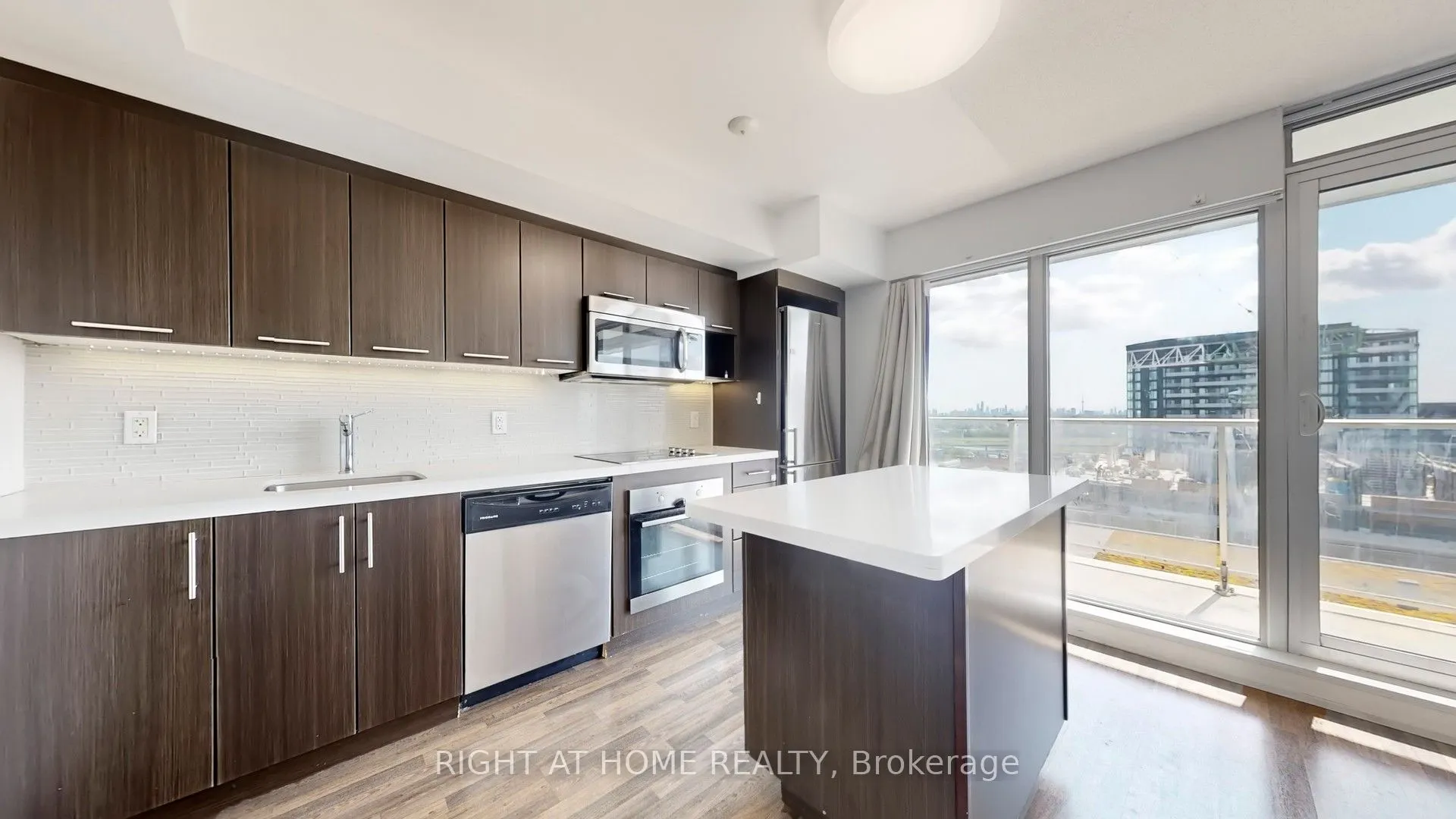 555 Wilson Avenue, #E1208