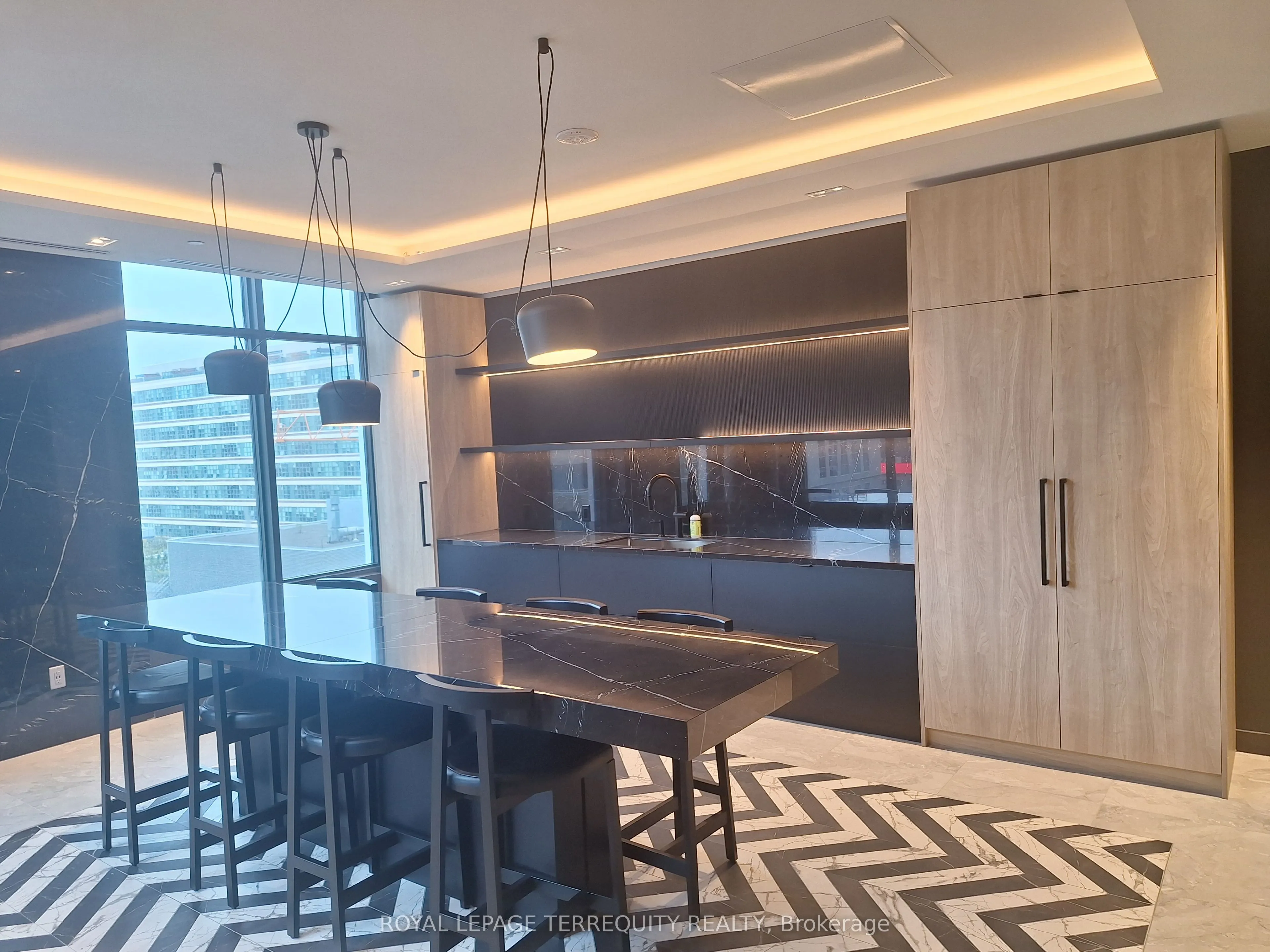 252 Church Street, #5601